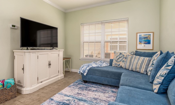 Dauphin Island Condo | Modern & luxurious ground-floor condo near the Gulf with pools
