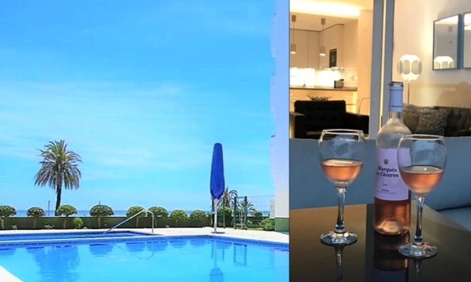 Estepona Apartment | Modern Marina Apt Fantastic location Marina/Beach