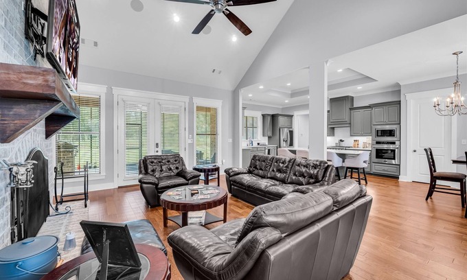Mayhew House | Modern | Patio | Escape