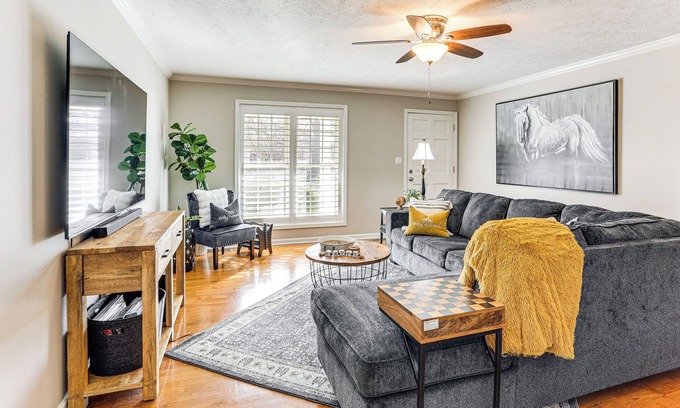 Jackson House | Modern Pet-Friendly Home w/Covered Patio + Yard