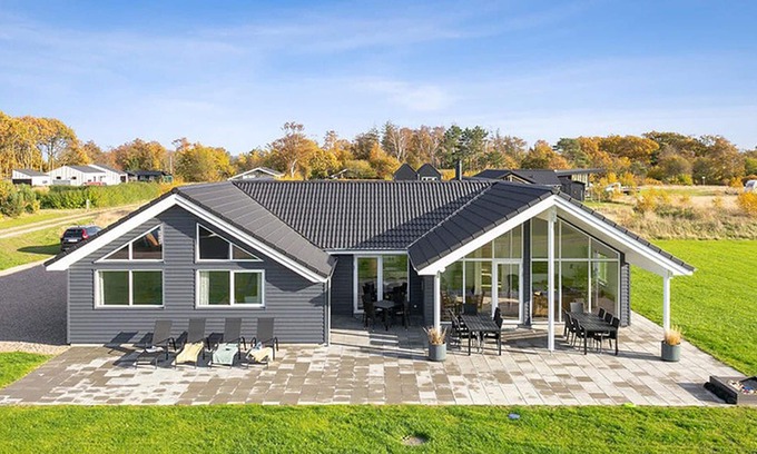 Marup House | Modern pool and activity house with jacuzzi, sauna, wifi and fireplace
