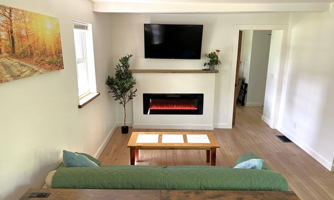 Batavia House | Modern Private 2-bedroom house in Batavia with yard, 15 minutes from Darien Lake