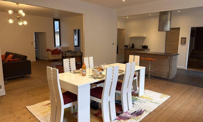 Moulins Apartment | Modern retreat in Moulins, 4 people, all inclusive