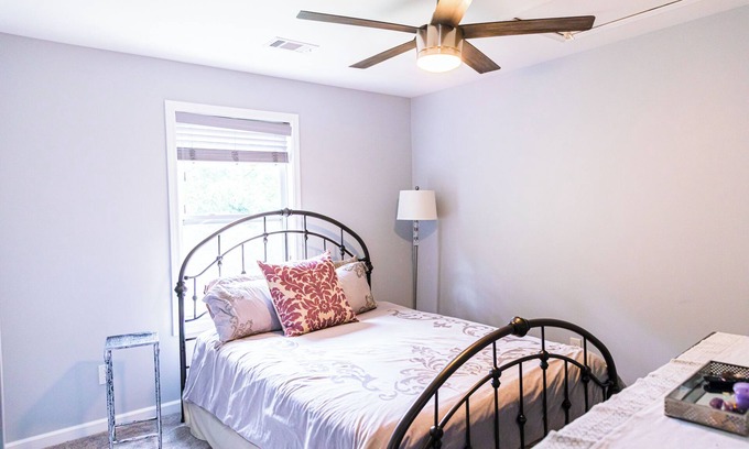 Atlanta House | Modern Retreat in West Midtown - Spacious 3BR Home with Large Deck & Yard