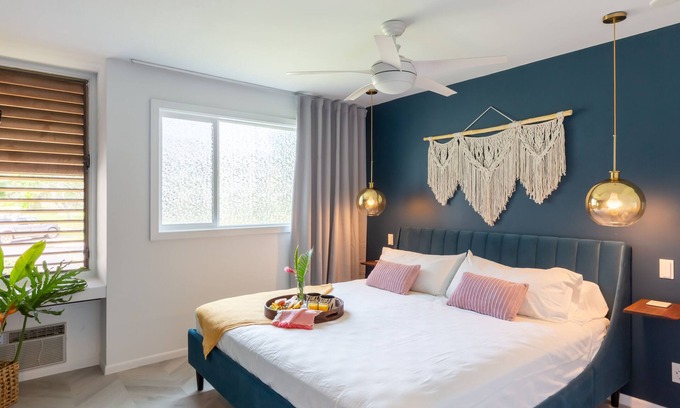 Kahuku Condo | Modern, Romantic Vibes in the Tropics