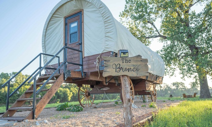 Satin House | Modern Rustic West Wagon_Spacious_Views