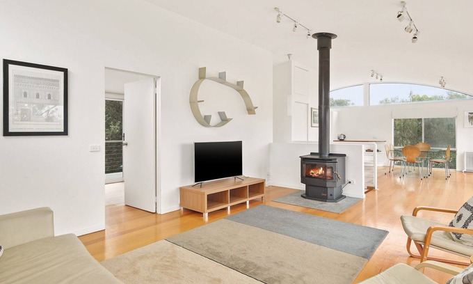 Silverleaves House | Modern Sanctuary by the Silverleaves Beach