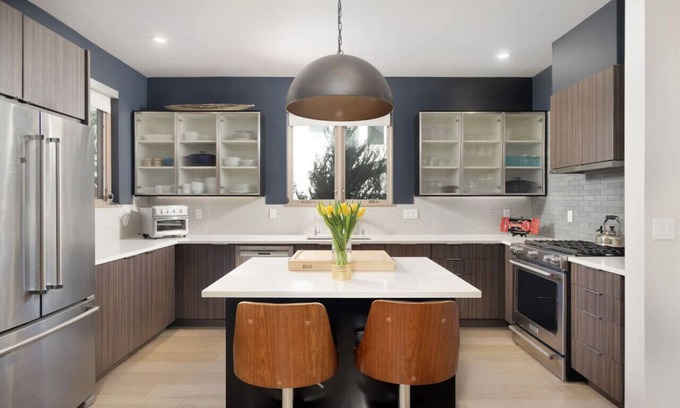 Basalt House | Modern Southside Duplex