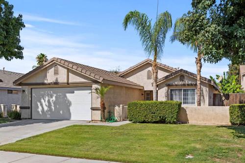 Pumpkin Center House | Modern Southwest Escape 2 Master Bedrooms