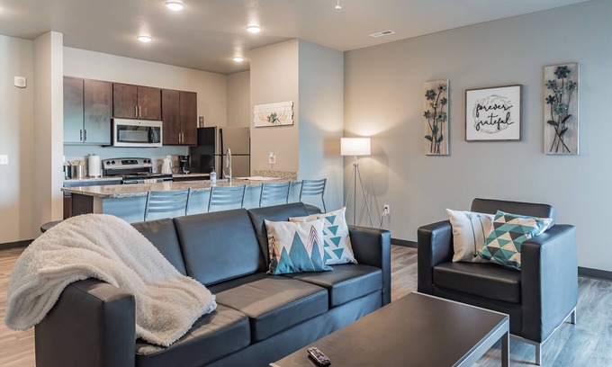 Ames Apartment | Modern Stay Near Jack Trice Stadium - Walk to ISU