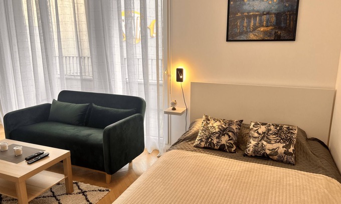 Palaiseau Apartment | Modern studio, 3 min walk from MASSY-TGV STATION