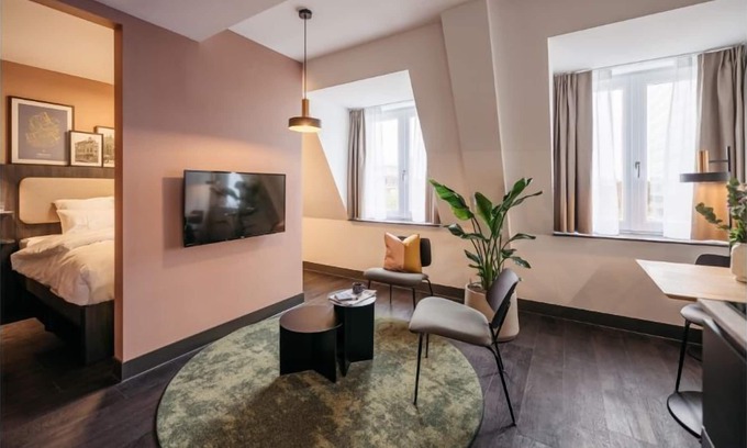 The Hague Center Apartment | Modern studio equipped with all essentials you need