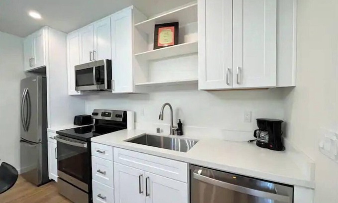 Marysville Apartment | Modern studio in MarysVille – A Forest Haven