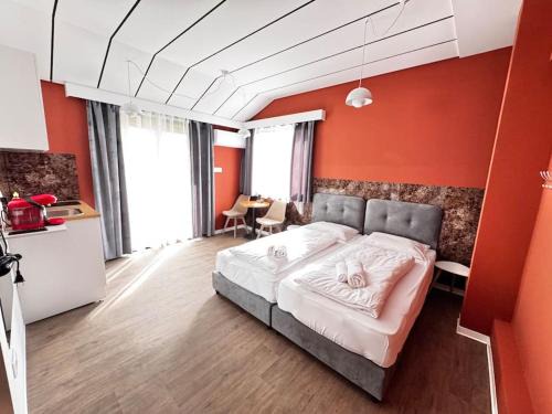 Limassol Apartment | Modern Studio Nr 10 private Kitchenette and Bathroom