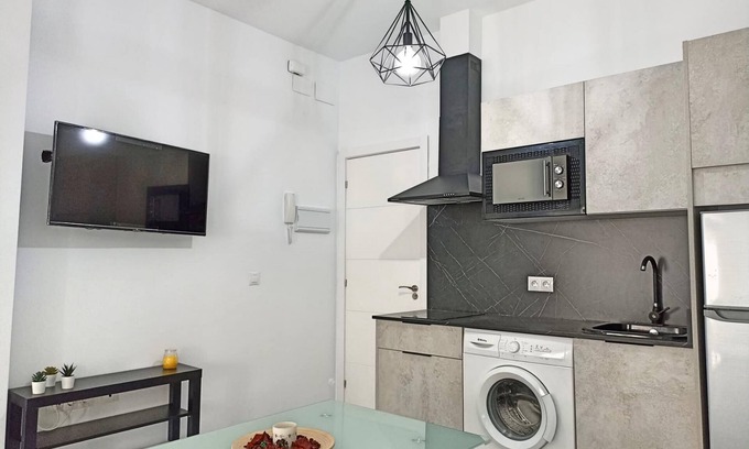 Ciudad Jardin Apartment | Modern study in Ciudad Jardin Córdoba