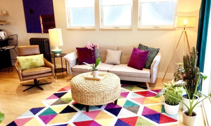 East End House | Modern & Sunny House Steps from the Promenade. Private Parking!