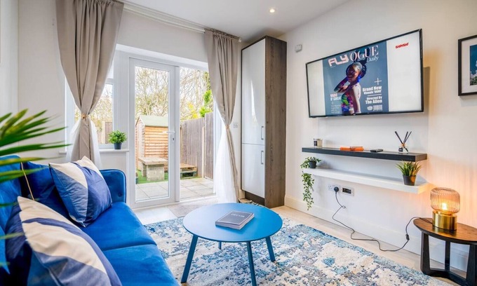 Kenton West Apartment | Modern Two Bedroom Apartment in Harrow