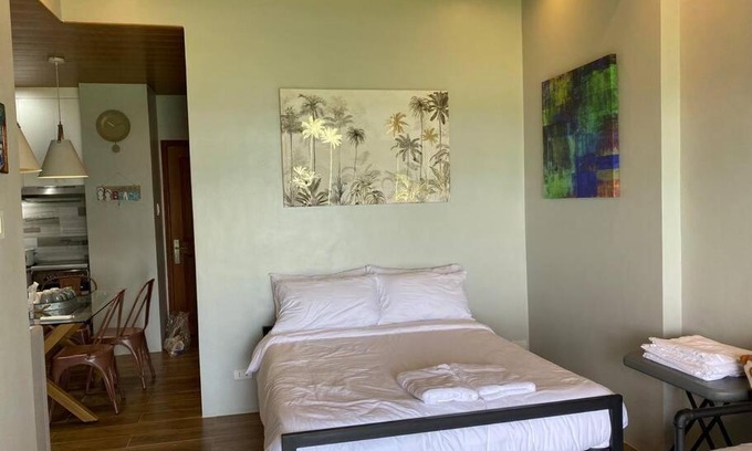 Nasugbu Apartment | Modern Unit Near The Beach at Canyon Cove Nasugbu
