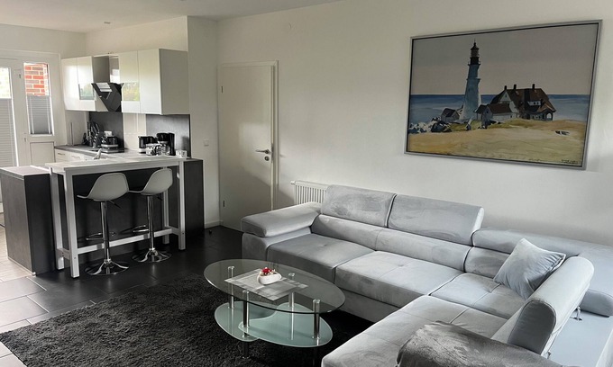 Westgroßefehn Apartment | Modern vacation apartment "Lüttje Huuske" in the vacation area Westgroßefehn/Timmel