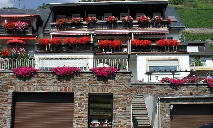 Valwig Apartment | Modern vacation apartment (non-smoking) with balcony and direct view of the Moselle
