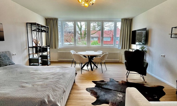 Bad Zwischenahn Apartment | Modern vacation apartment Studio LANA in the heart of Bad Zwischenahn in the first row