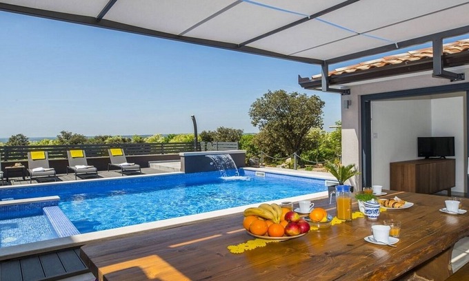 Viskovici Villa | Modern Villa, Panoramic Sea Views, Private Pool, Sauna, Jacuzzi, Fitness/Games Room near Rabac!