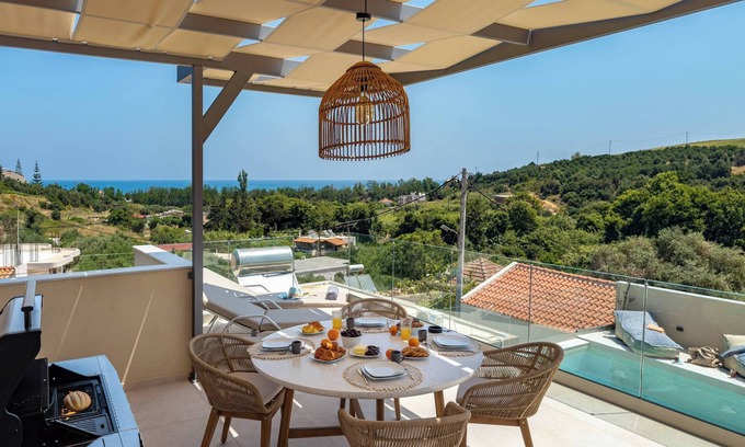 Platanias Villa | Modern Villa with Private Pool & Mountain Views