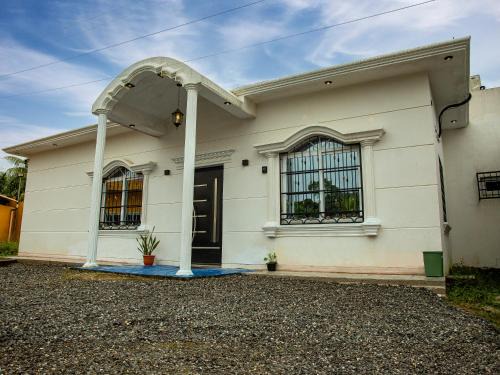 Puerto Barrios House | moderna casa en puerto barrios izabal