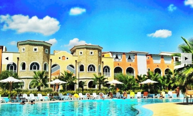 Pisticci Resort | Moderna casa vacanze 5 posti letto,fronte piscina e lido incluso. Pet friendly