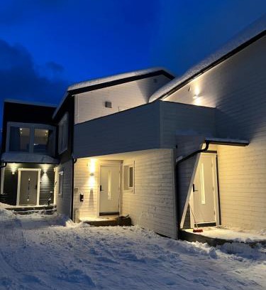 Tromso Apartment | Moderne liten leilighet på toppen av Tromsøyen
