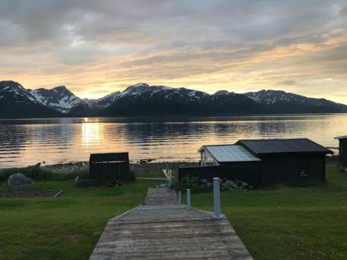 Tromso Villa | Moderne villa ved havet 3 soverom og 2 bad