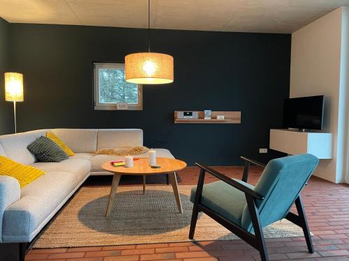 Lohme House | Modernes Architektenhaus direkt am Golfplatz Schloss Ranzow.