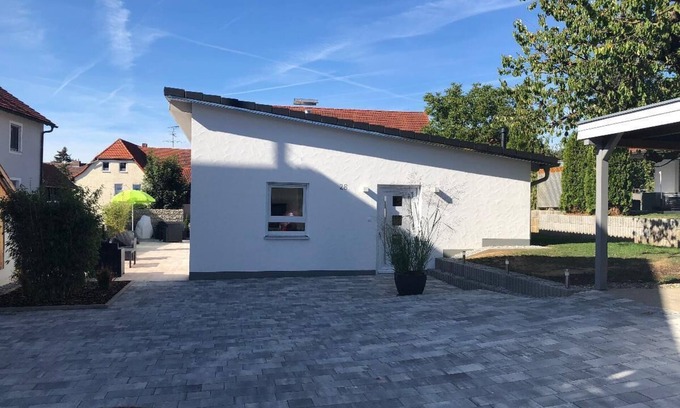 Staffelstein Apartment | Modernes Ferienhaus (72qm) mit großer Terrasse & Garten