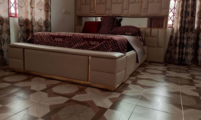 Roman Ridge Bed & Breakfast | Modest and spacious roomn