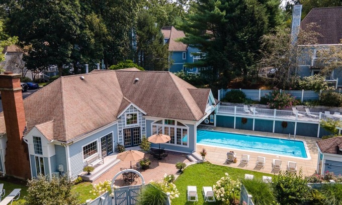Norwich Villa | Mohegan Sun & Foxwoods Escape w/Hot Tub, Pool, Golf, Norwich Spa Onsite!