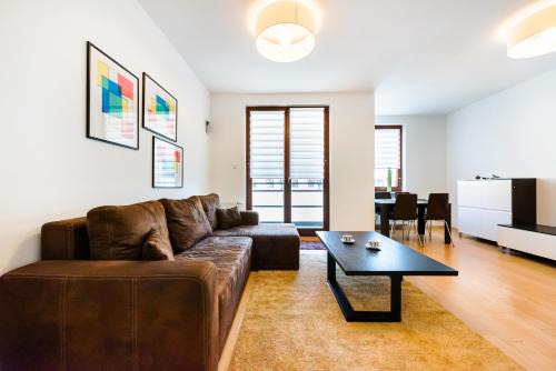 Sielce Apartment | Mokotów Sunlight Apartment