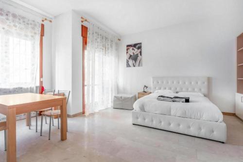 Navigli Apartment | Moncler House Navigli
