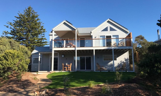 Sorrento House | Monica's at Diamond Bay Sorrento