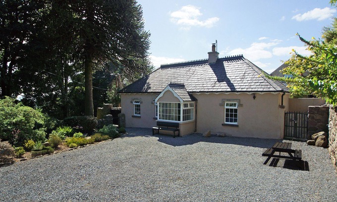 Mullinavat House | Monkey Puzzle Cottage