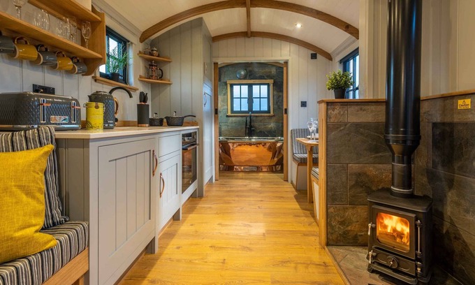 Great Witley Cabin | Monkwood Shepherd’s Hut