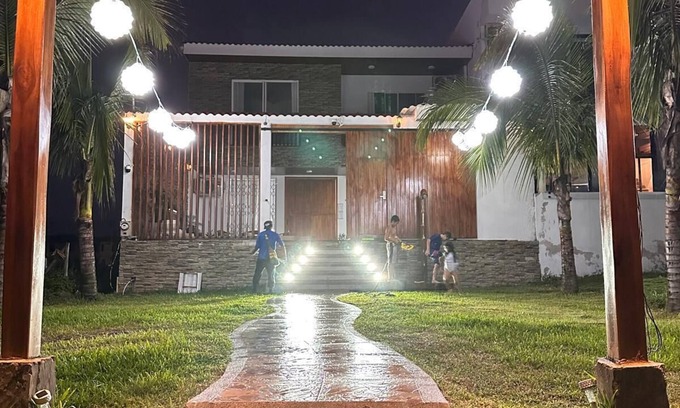 Montanita House | MONTAÑITA HOUSE Beautiful oceanfront vacation home