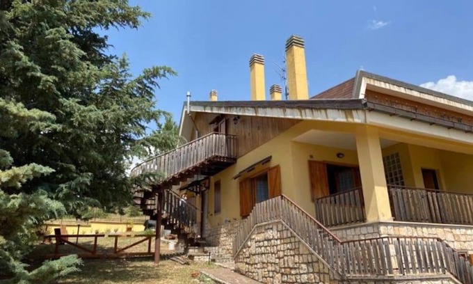 Campo di Giove Apartment | Monte Amaro Apartment con camino, terrazzo e giardino