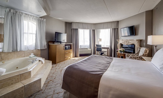Vaughan Hotel | Monte Carlo Inn Vaughan Suites