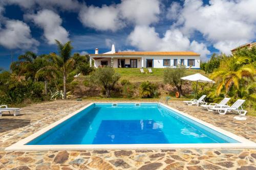 Zambujeira do Mar Villa | Monte Cerro da Vigia by Vacationy