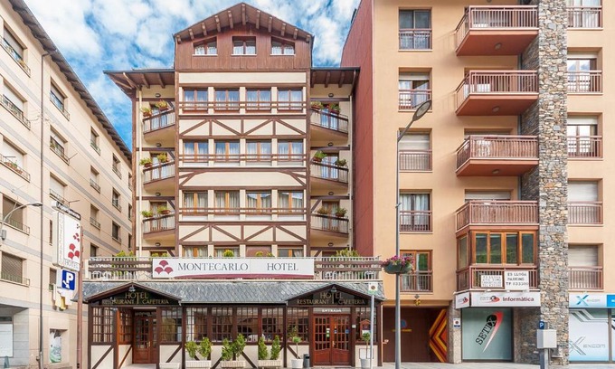 Encamp Hotel | Montecarlo