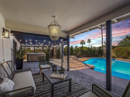 Scottsdale Highlands House | Montecito - Hot Tub - Amazing Pool - Fire Pit