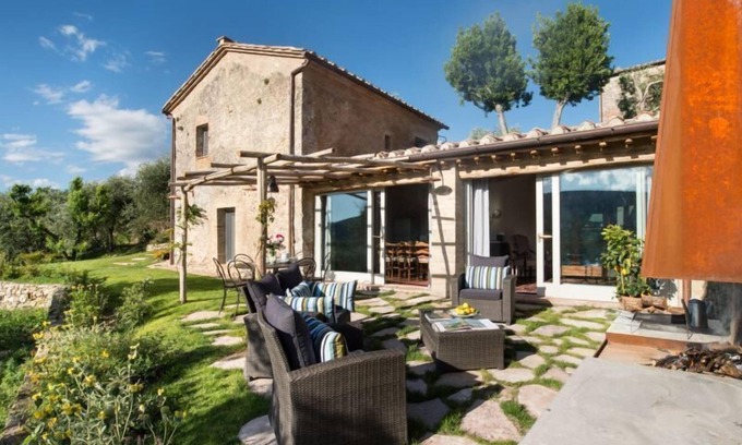 Sovicille Other | Montestigliano, an authentic farmhouse in the heart of Tuscany, is an oasis of peace and beauty that offers its guests refined residences and an enchanting view
