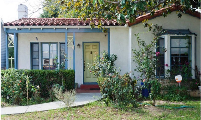 Sawtelle Villa | MONTHLY RENTALS - 2BD, 1 BA, BUNGALOW FOR 9! !