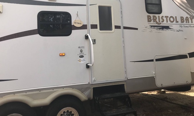 Waller House | Monthly, Weekly, Nightly Rate-Lovely RV in Rustic Surroundings Texas Renaissance