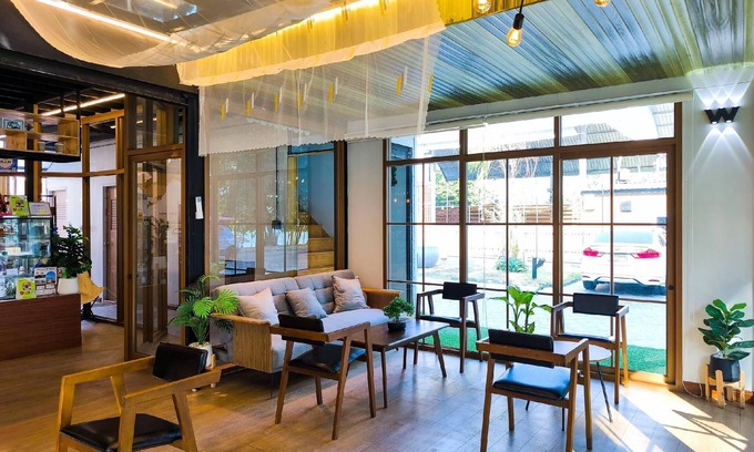 Noen Phra House | Moon in 9 haus Cafe & Villas